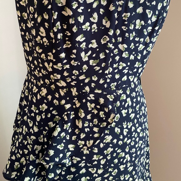 High Low Ruffle Abstract Print Dress - Picture 3 of 7